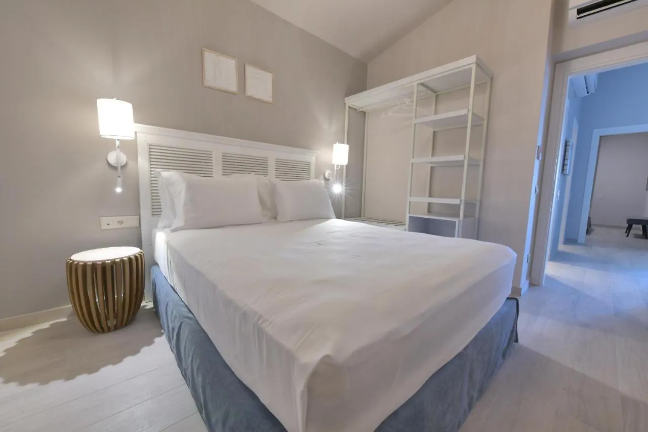 Cocoon Elegant Living Apartment Gerakini 0*,  Greece