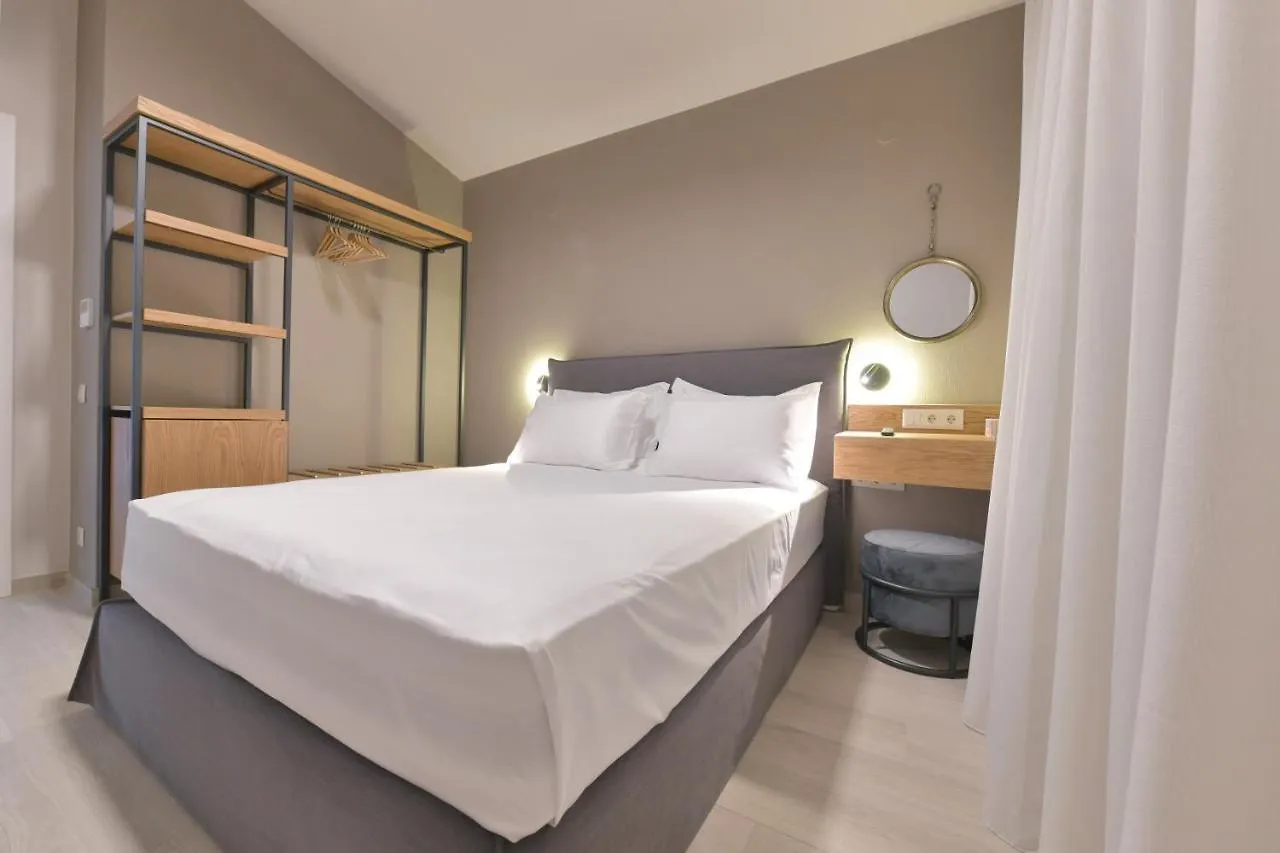 Cocoon Elegant Living Apartment Gerakini 0*,  Greece